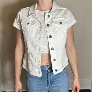 Mudd White Button Up Cropped Vest Size L